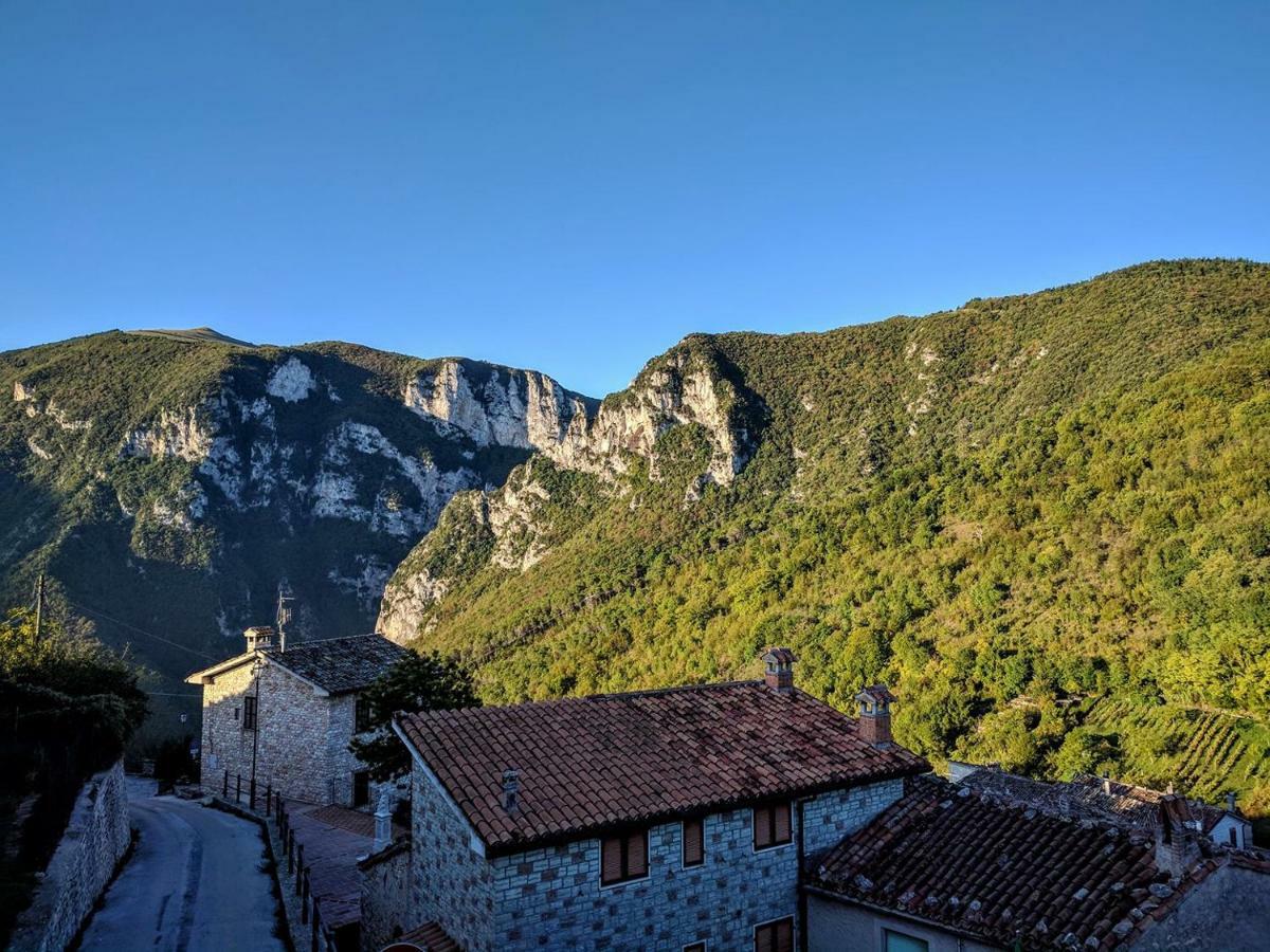 B&B Bivacco Frasassi Climbing & Trail Running House Genga  Exterior photo